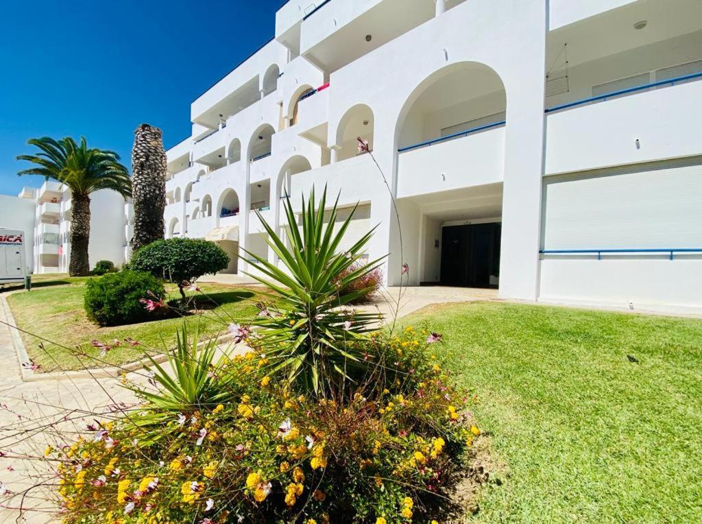 Quarto Casa Na Praia Porches  Eksteriør billede